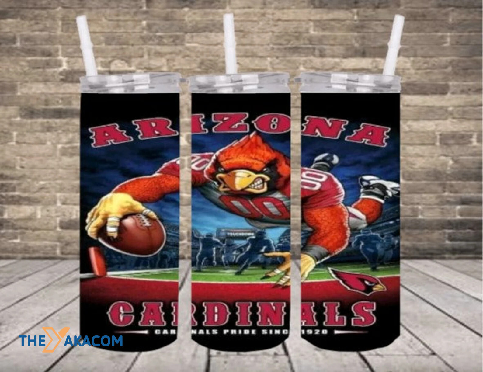 Strong Player Competing To Catch The Ball Arizona Cardinals Tumbler