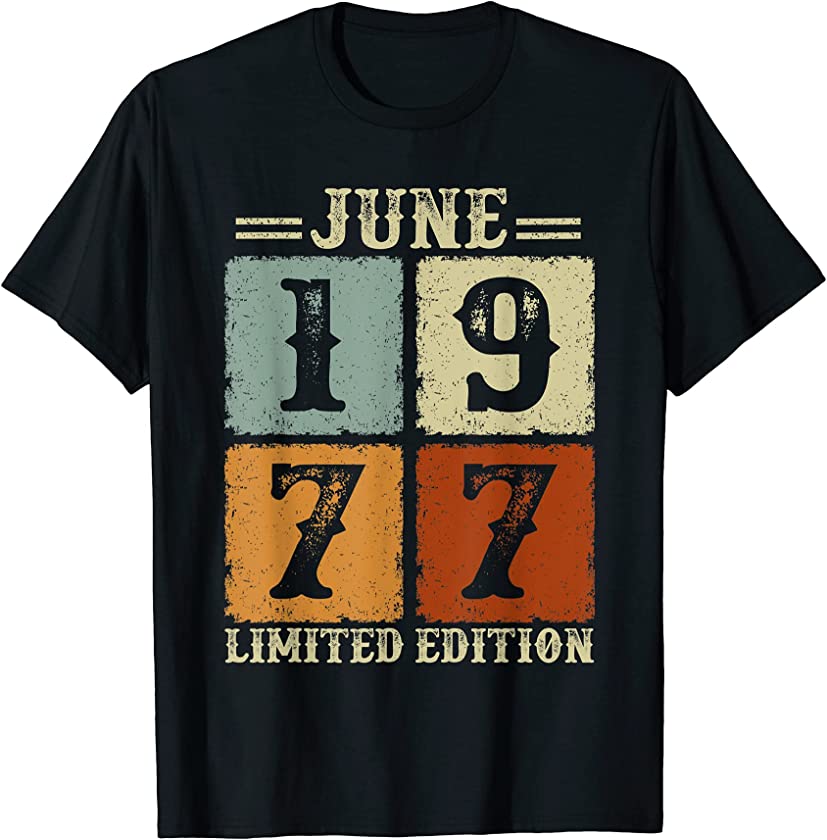 Vintage June 1977 44th Birthday Gift 44 Year Old Men Women T-Shirt