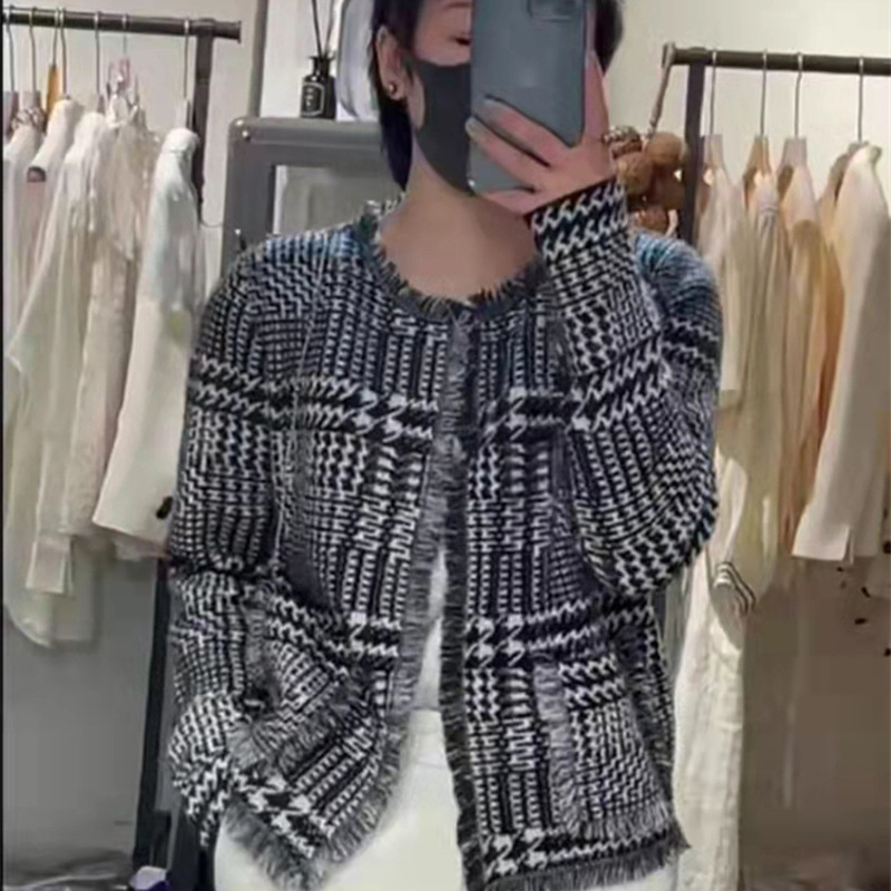 2022 autumn and winter new wool sweater cardigan houndstooth fringed short top sweater coat thick round neck women alx