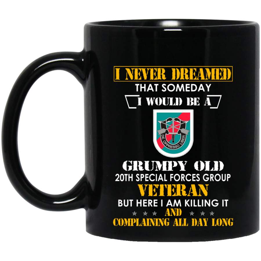 Grumpy Old 20th Special Forces Group Veteran Funny T-Shirt Veterans Day Christmas Gift Mug