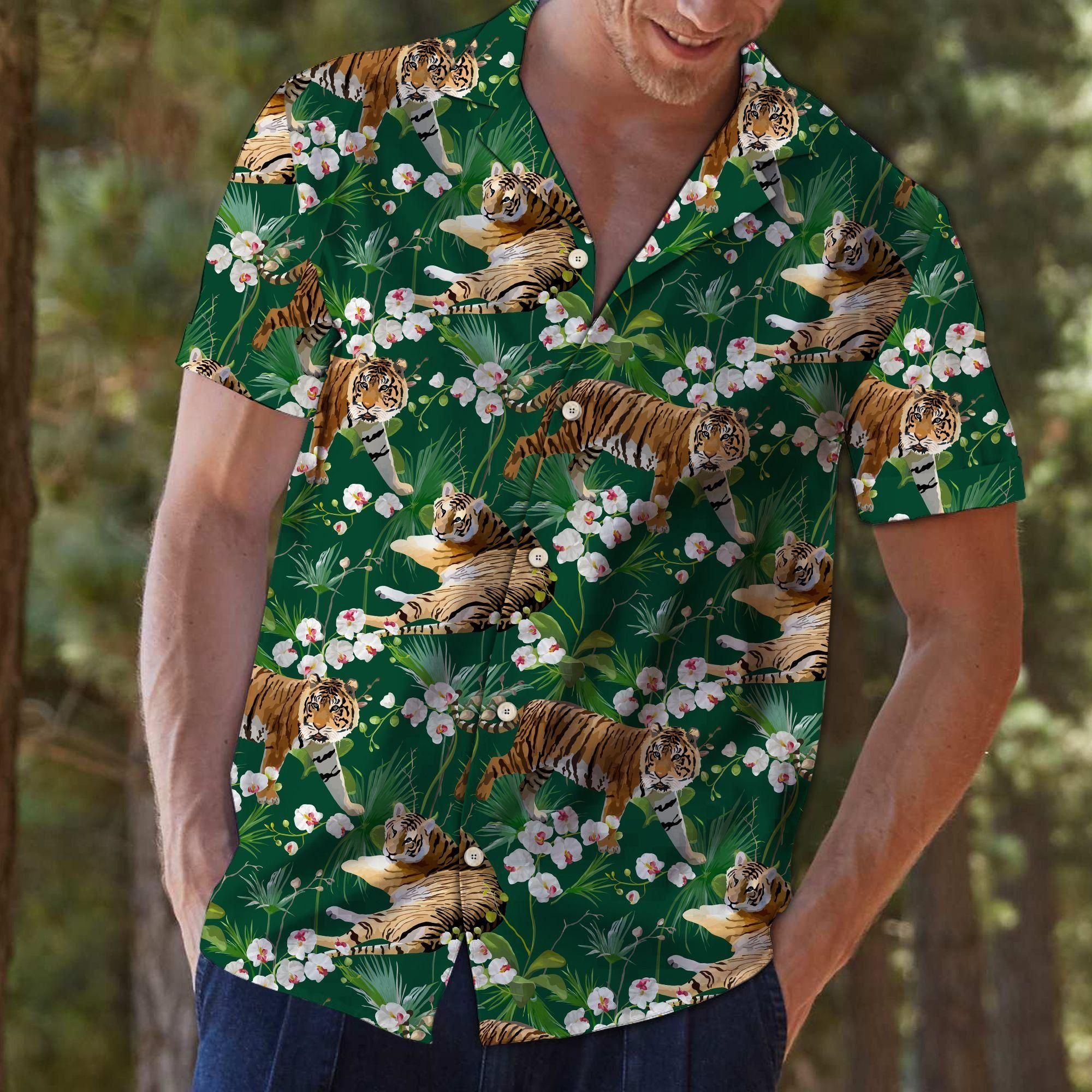 Tiger Tropical Forest Aloha Hawaiian Shirt Colorful Short Sleeve Summer Beach Casual Shirt For Men And Women