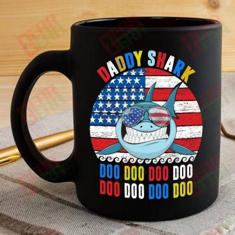 Vintage Retro Daddy Shark Doo Doo Doo Coffee Mug Mens Custom Father’s Day Mother’s Day Gift Idea GE368