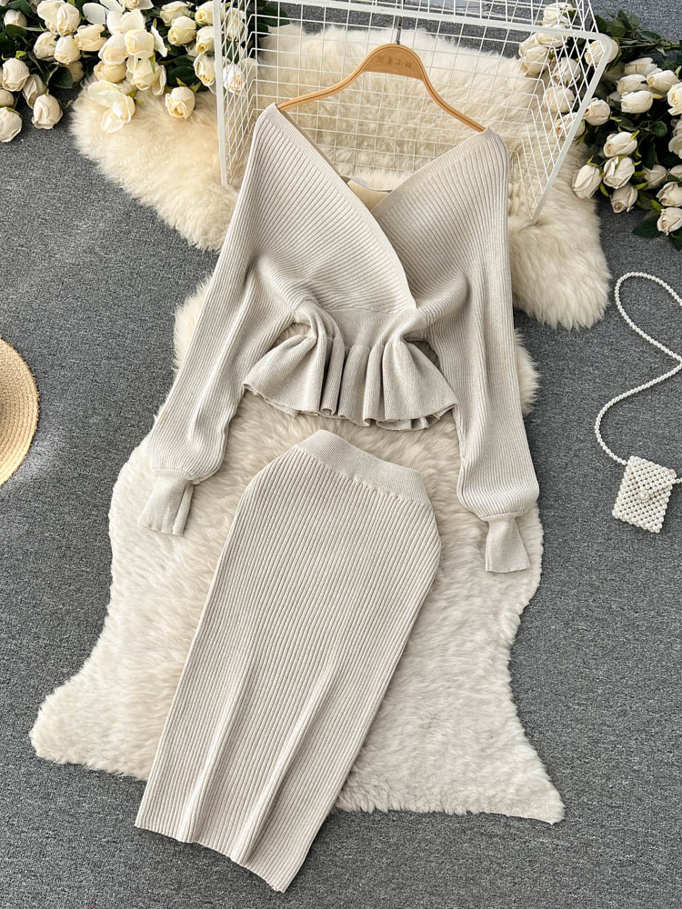 Women’s high waist bright silk knit bag hip skirt two-piece fashion V-neck sweater bat sleeve two-piece Women’s Sets GD123 alx