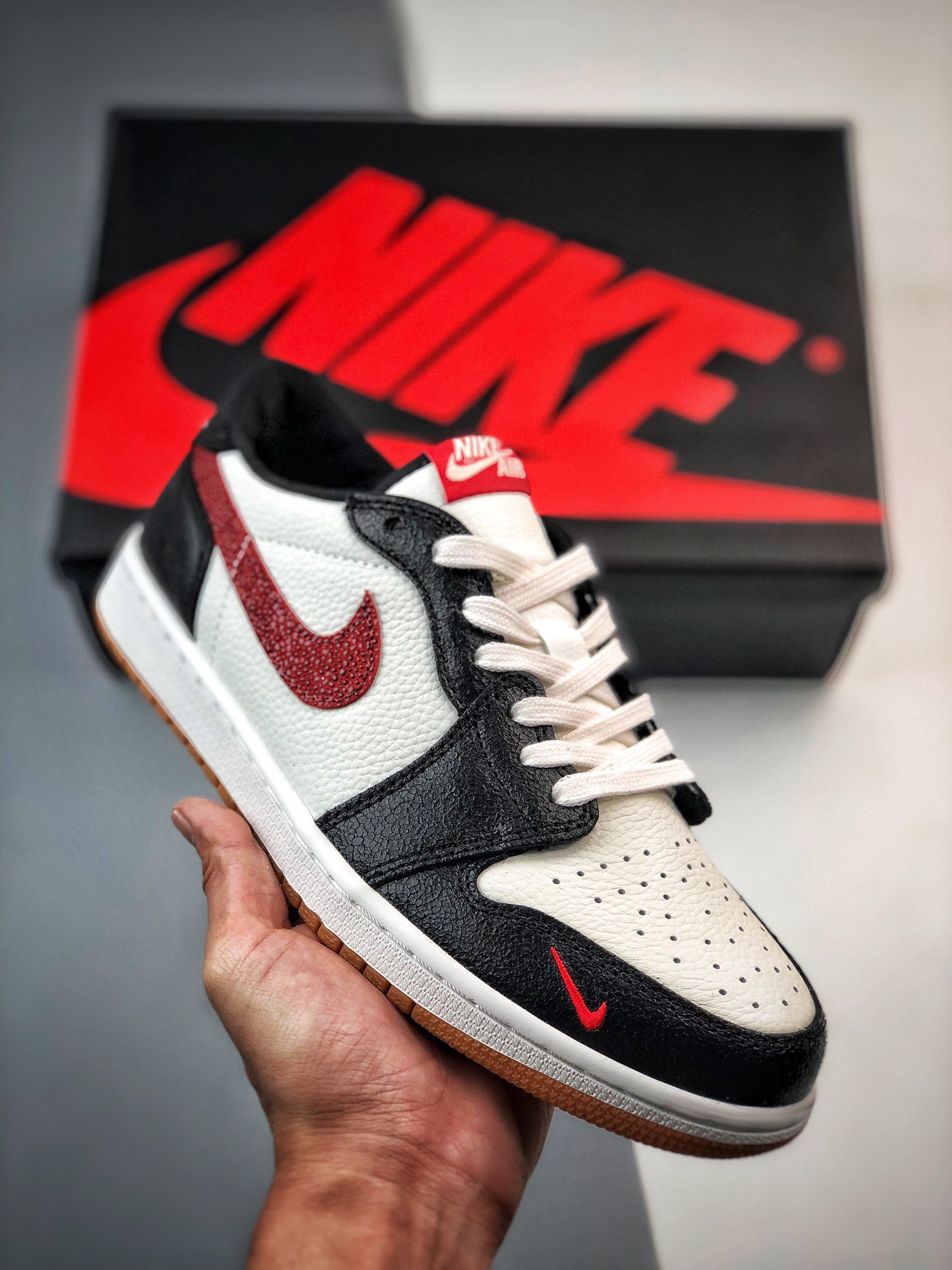 JD 1 Low OG Black White Red 5341900