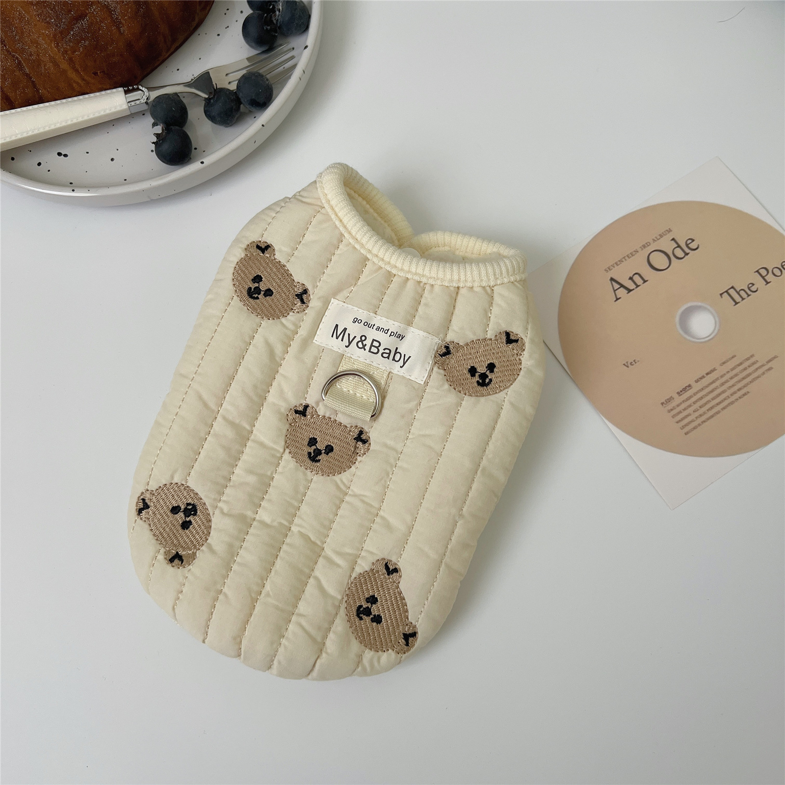 New Winter Thickened Teddy Cat Puppy Clothes Pet Sleeveless Plus Velvet Vest Printing Cartoon Bear Rabbit Pet Coat Dog Costume alx