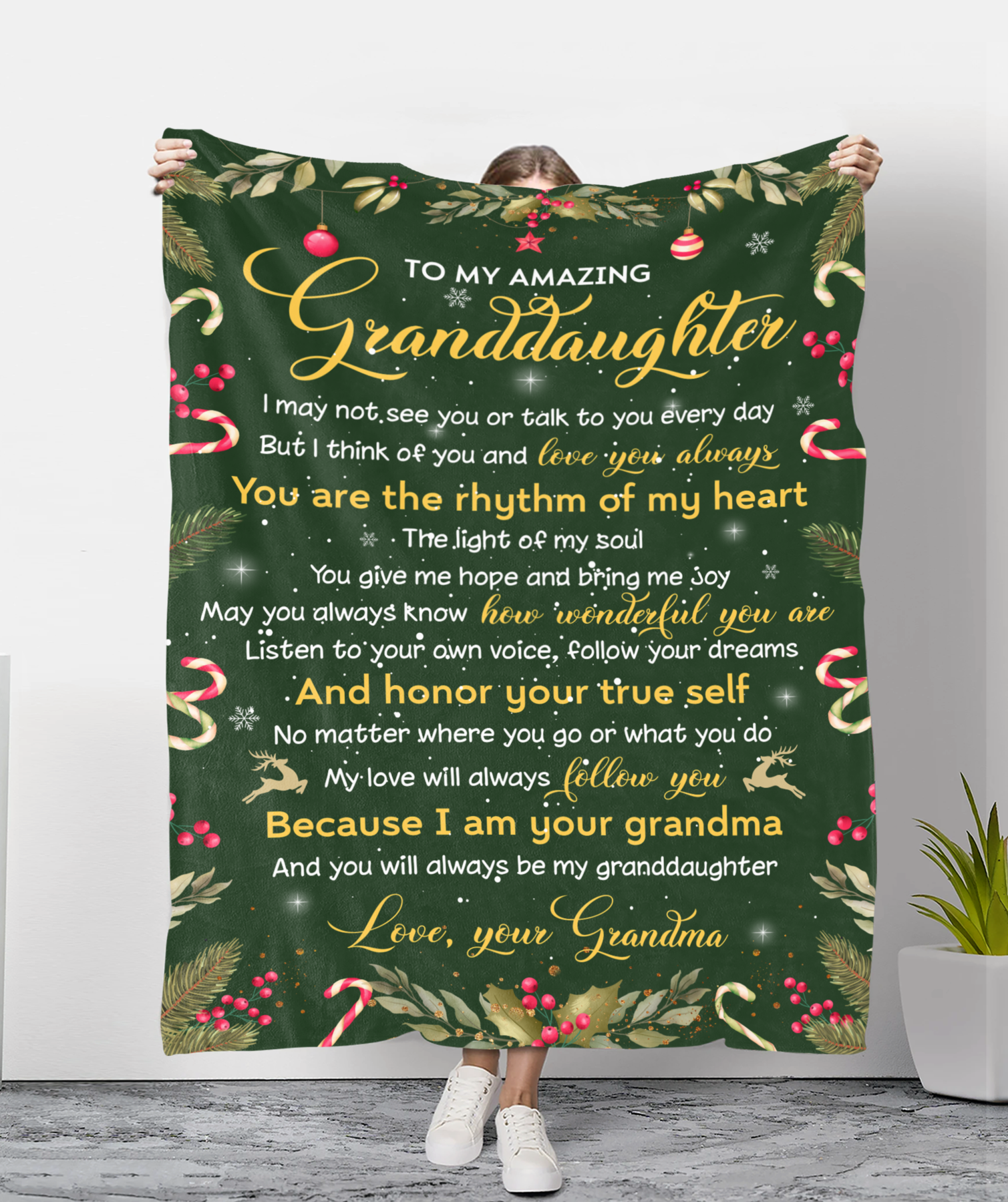 To My Amazing Granddaughter How Wonderful You Are Blanket Gift From Grandma, Gift For Christmas Home Decor Bedding Couch Sofa Soft And Comfy Cozy