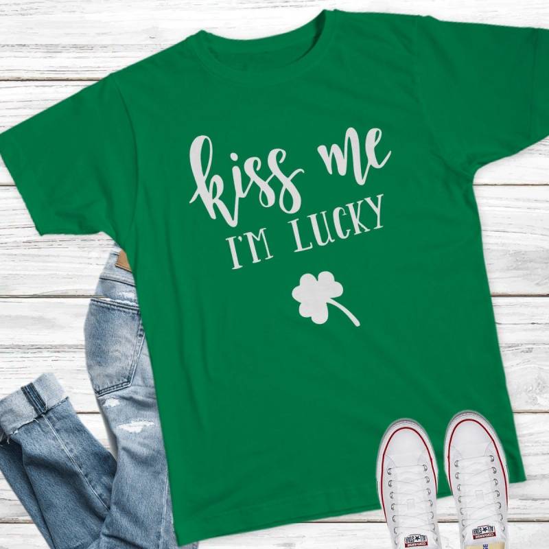 Crushtee Kiss Me I’m Irish T Shirt | St. Paddy’s Day Tee | Women’s Graphic T Shirt | Cute Shirt | St. Patty’s Day Shirt | St. Patrick’s Day Shirt Long Sleeve Hoodie