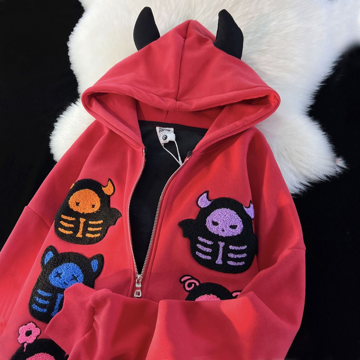 Women’s retro fashion brand flocking little devil fashion trend red coat women’s winter loose plush thick cool hooded sweater alx