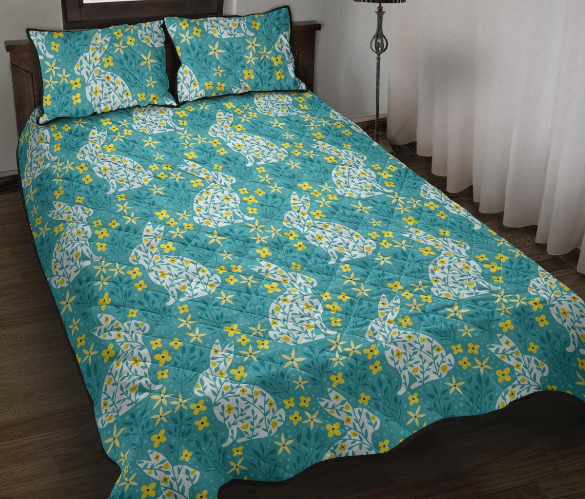 Rabbit Flower Theme Pattern Quilt Bed Set