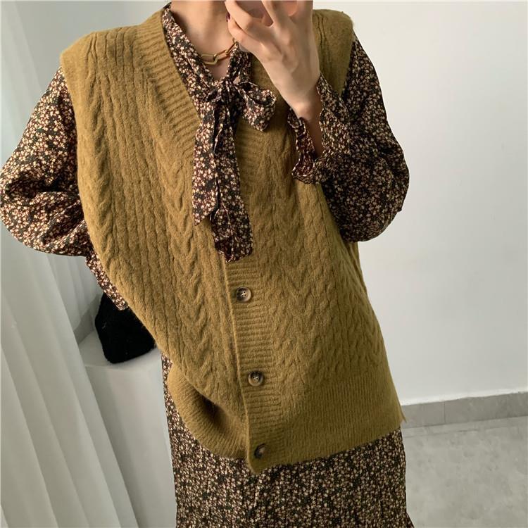 Women Sweater Vests Solid V-neck Single Breasted Gentle All-match Elegant Fashion Loose Temperament Side-slit Twist Knitting New alx