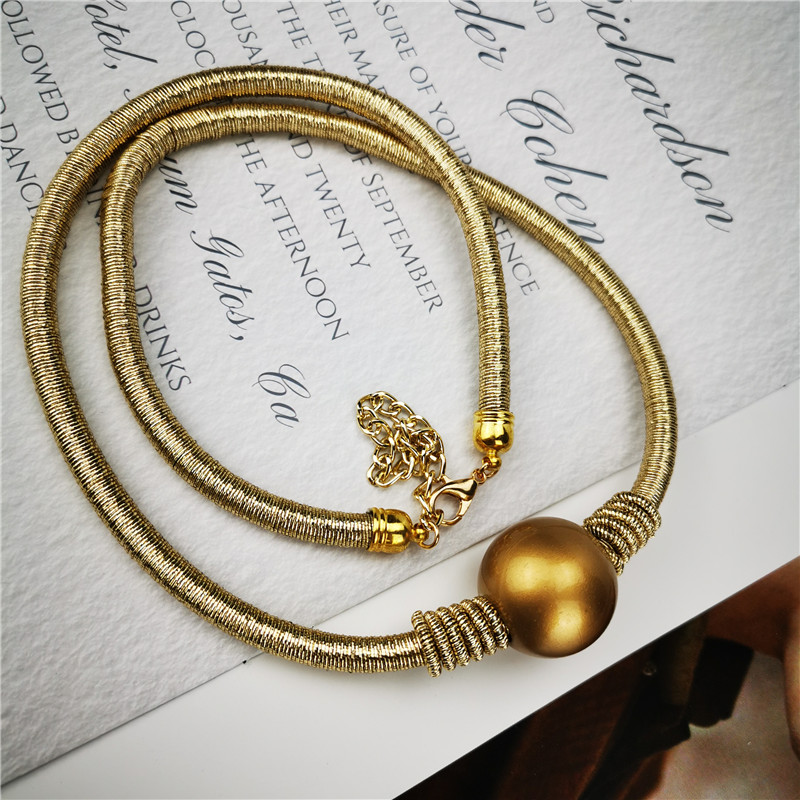 UKEBAY New Gold Pendant Necklaces Luxury Jewelry Women Fashion Necklace Gold Bead Necklace Female Clothes Chains Gifts Jewelry alx