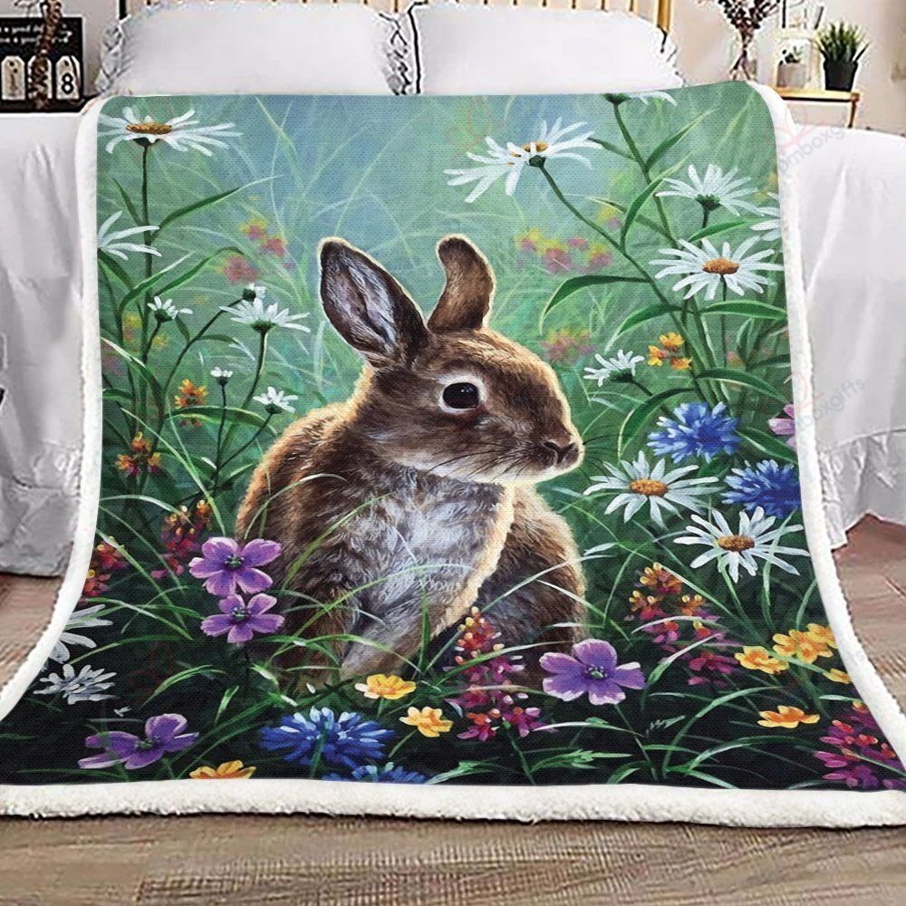 Rabbit MMC1311907 Fleece Blanket