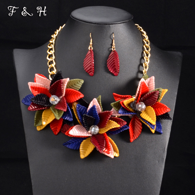 UDDEIN Maxi Choker Inlaid Necklace Women Luxury Vintage Flower Necklace & Pendant Statement Wedding Jewelry Acrylic Collares alx