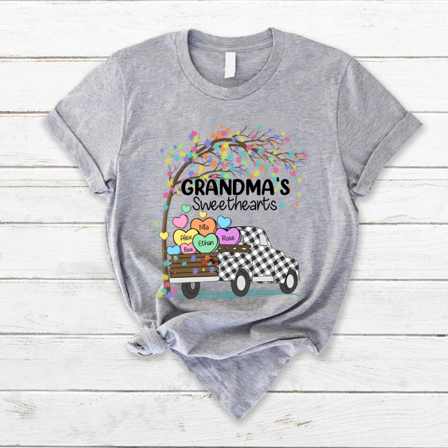 Grandma’S Sweethearts Truck Hearts Kid Names T-Shirt