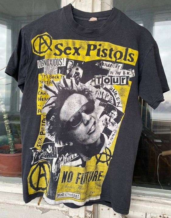 Sex Pistols No Future Tee Shirt Outfit  For Men  For Women