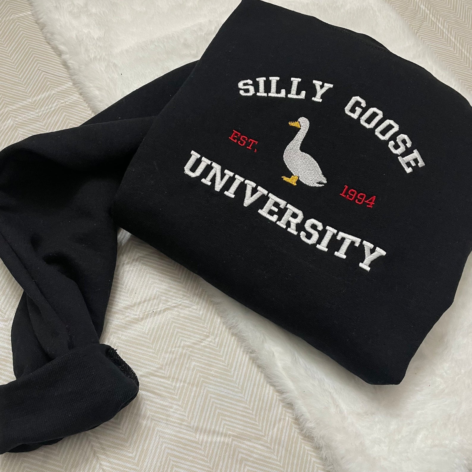 Silly Goose Embroidered Sweatshirt 2D Crewneck Sweatshirt All Over Print Sweatshirt For Women Sweatshirt For Men Sws2639