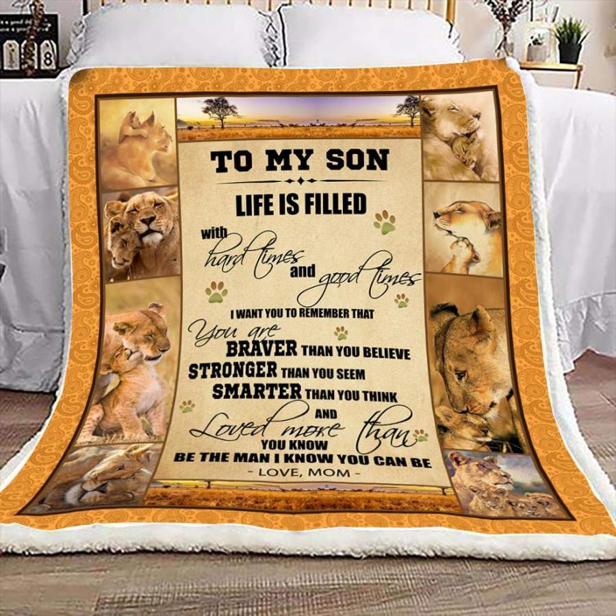 To My Son Be The Man I Know You Can Be Love Mom Lion Fleece Blanket Christmas Gift Ideas