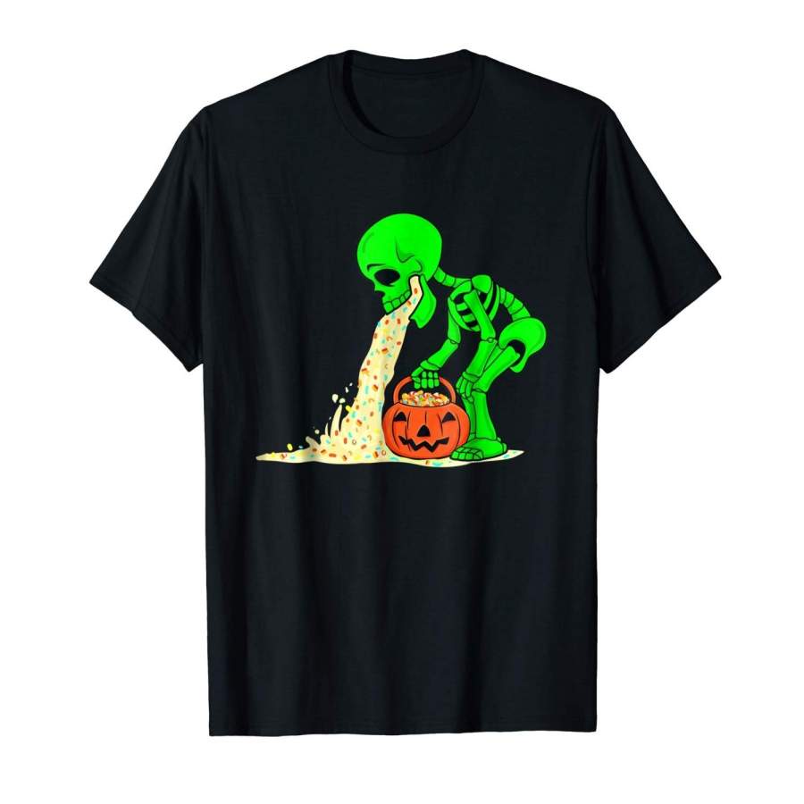 Skeleton Throwing Up Candy Funny Halloween Humorous T Shirt Men Cotton T-Shirt