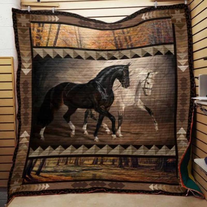 Horse F2101 82O34 Blanket