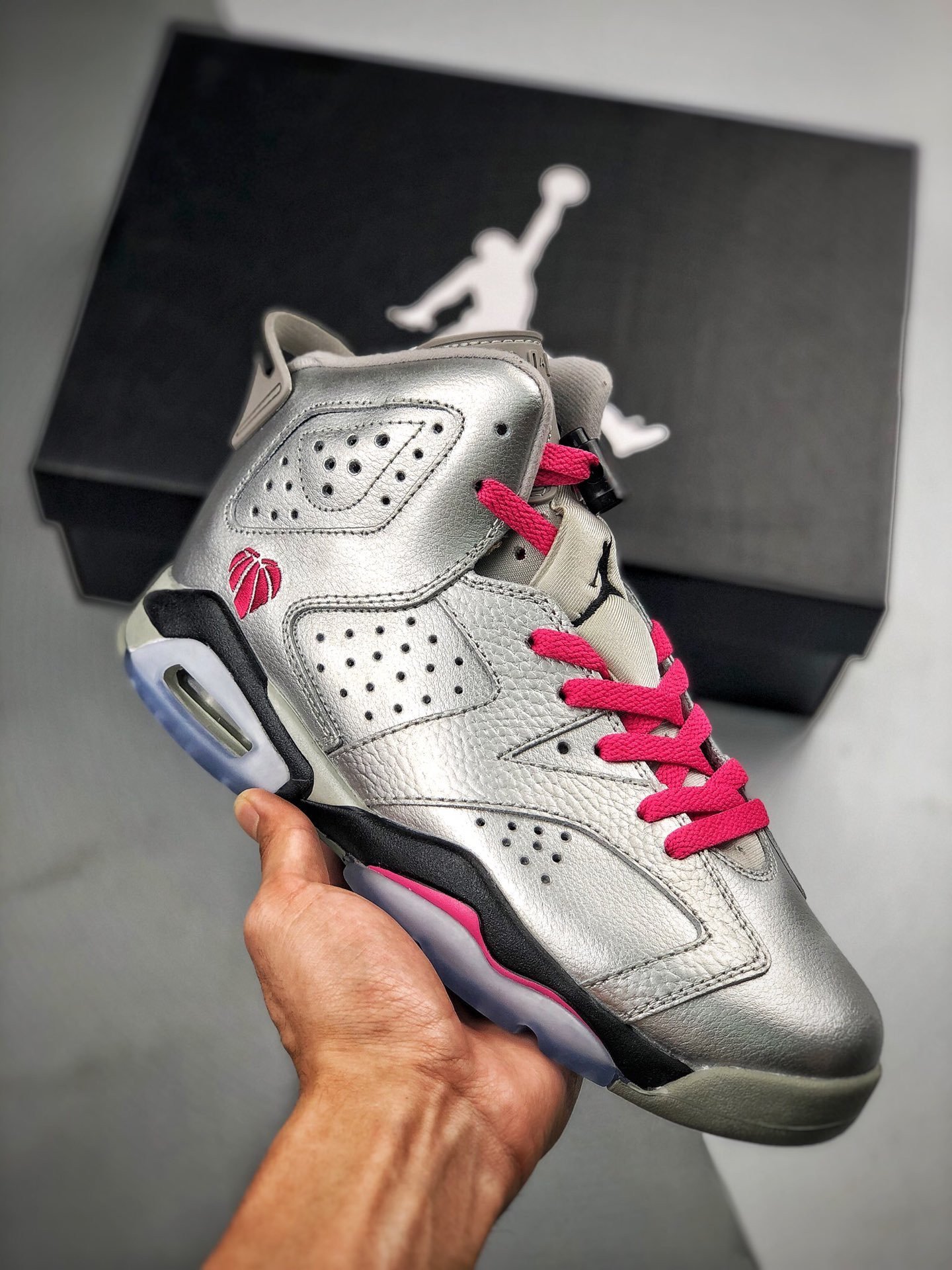 JD 6 Retro GS ‘Valentines Day’ Metallic SilverVivid Pink-Black 5341154