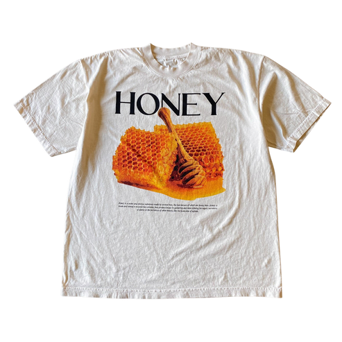 Honeycomb T shirt Outfit