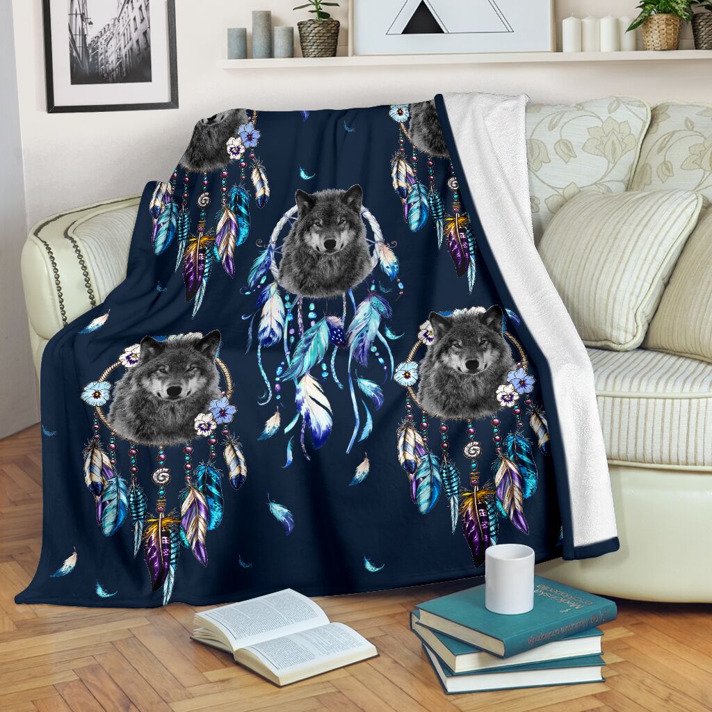 Wolf dream catcher blanket