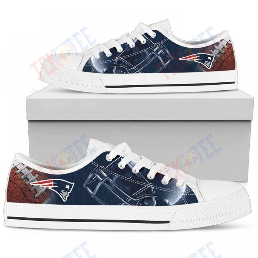 Mens Womens Artistic Scratch Of New England Patriots Low Top Shoes Custom Print Footwear Converse Sneakers TMT671