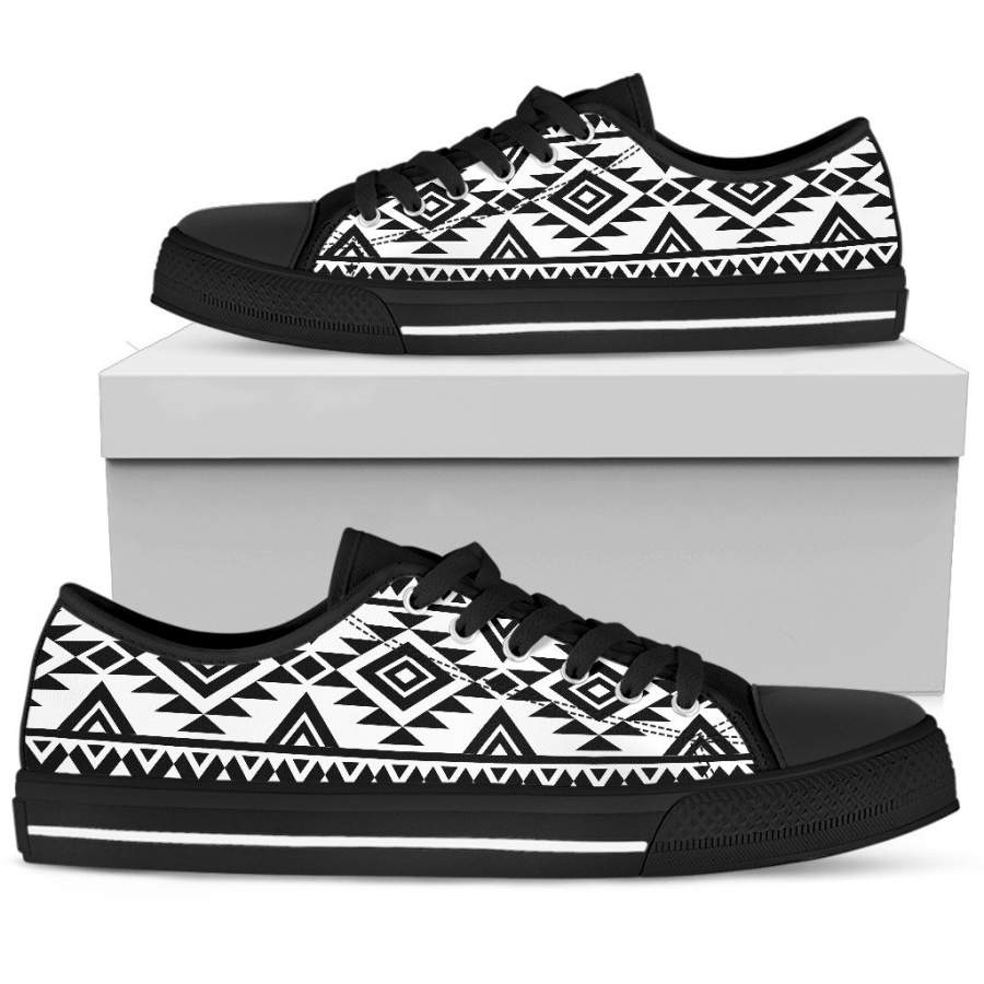 White And Black Aztec Pattern Print Men’s Low Top Shoes