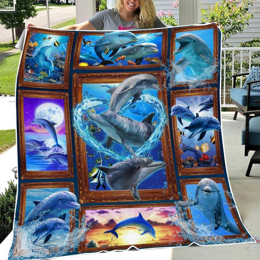 Blue Dolphin In The Ocean Sherpa and Quilt Blanket HG