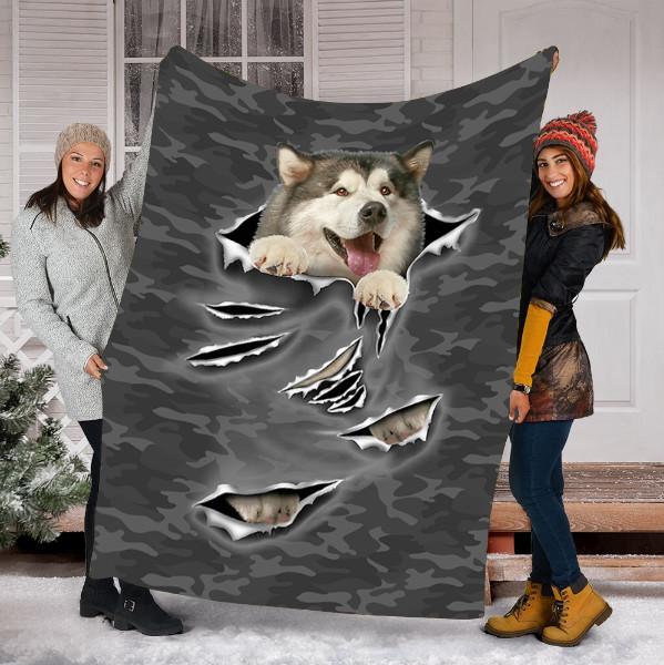 Personalized Dog Gift – Huskey Puppy Scratch For Dog Lovers – Fleece Blanket