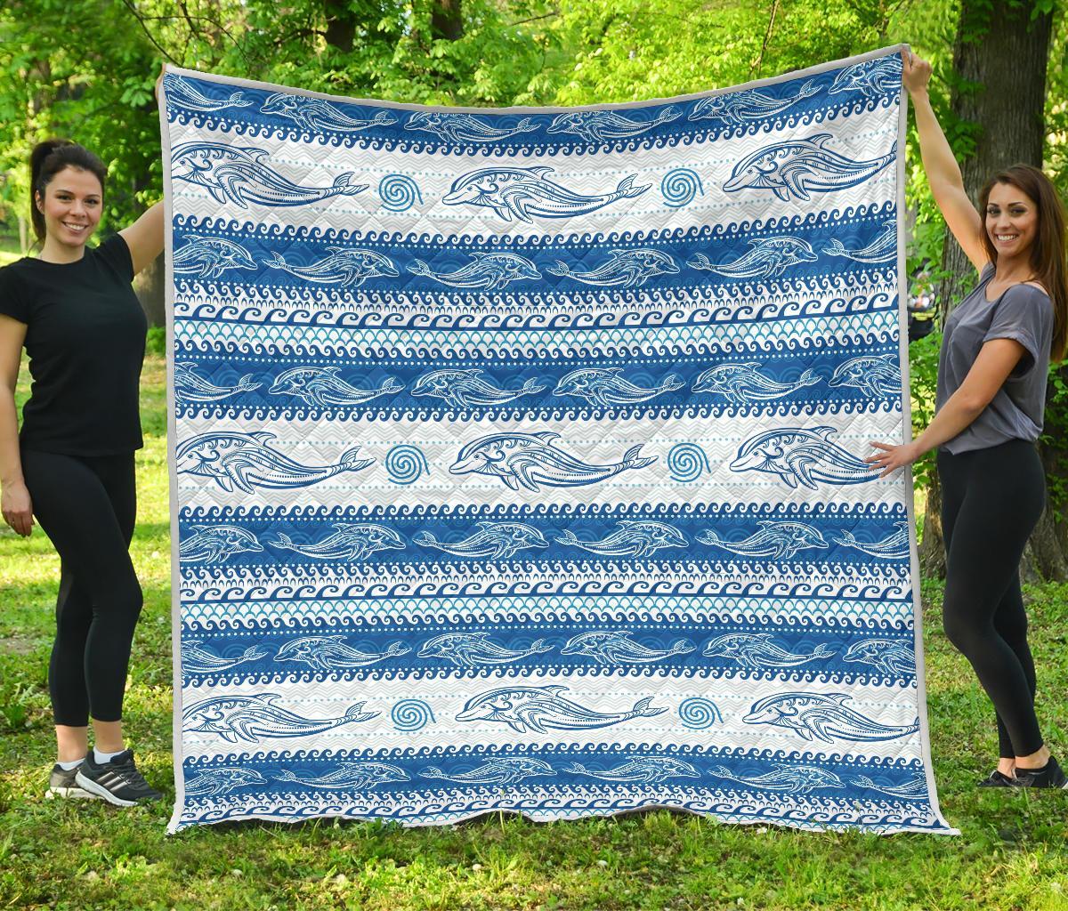 Dolphin Tribal Print Pattern Quilt Bedspread