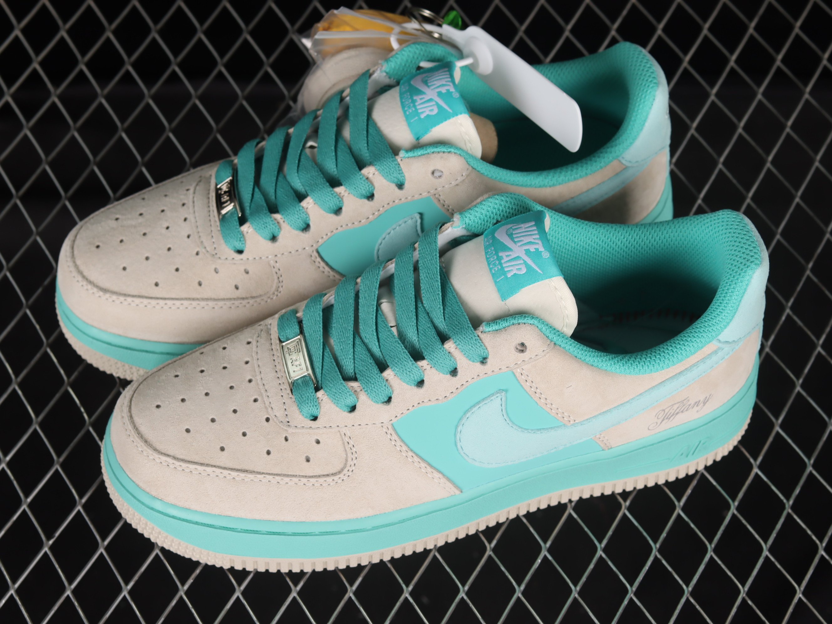 Tiffany &amp Co. x Nike Air Force 1’07 Low SP Friends and Family Shoes Sneakers SNK315636671