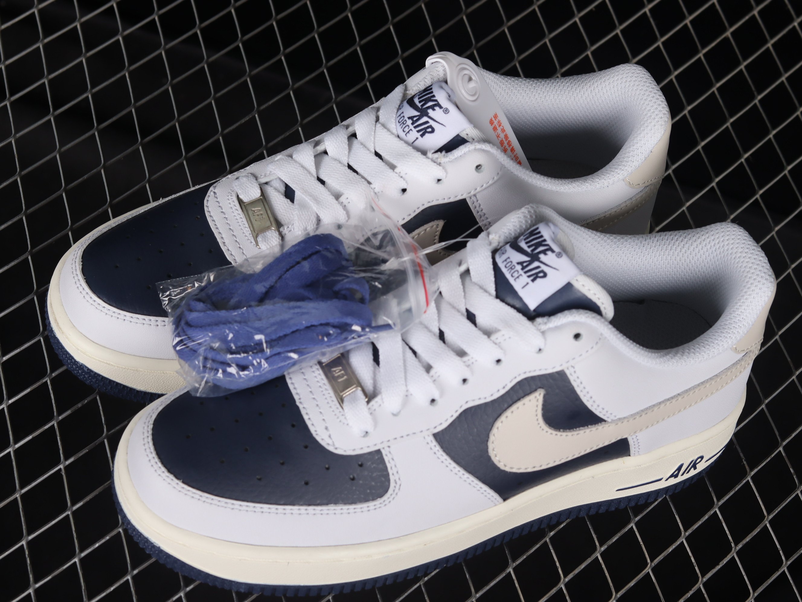 Nike Air Force 1’07 Low Shoes Sneakers – Navy Blue White SNK286399283