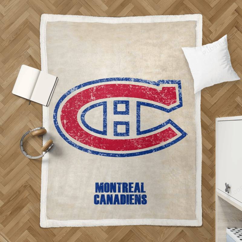 MONTREAL CANADIENS Retro – Distressed Sports Sherpa Fleece Blanket