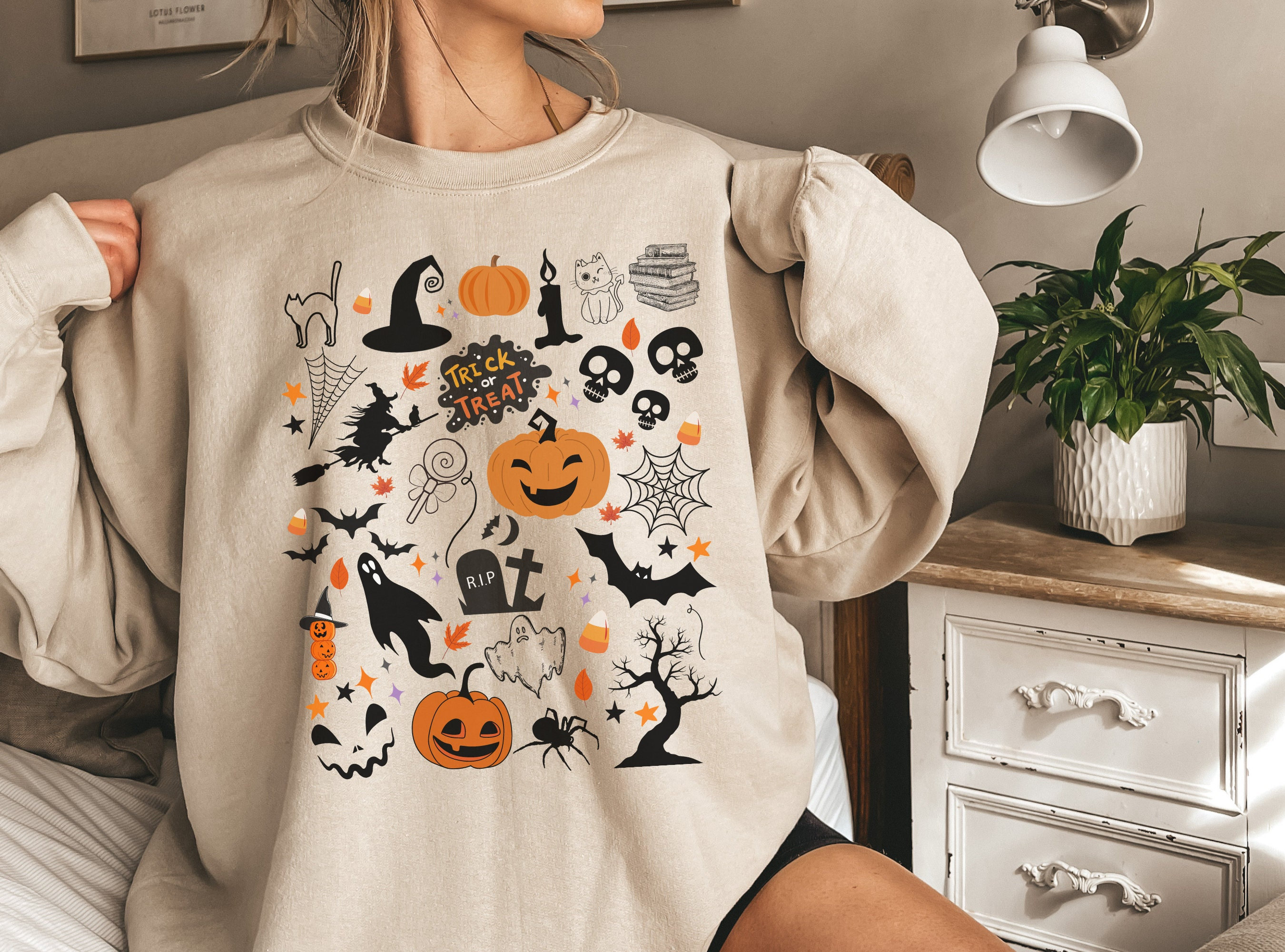 Halloween Party T-shirt, Halloween Shirt, Retro Design, Fall Party Sweatshirt, Gift For Her, Spooky Season Fashion Anlibuy Fashion