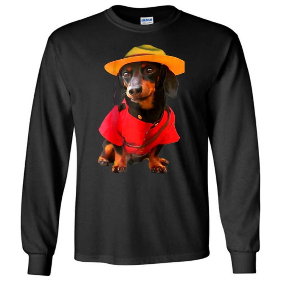 Crusoe The Celebrity Dachshund Long T-shirt