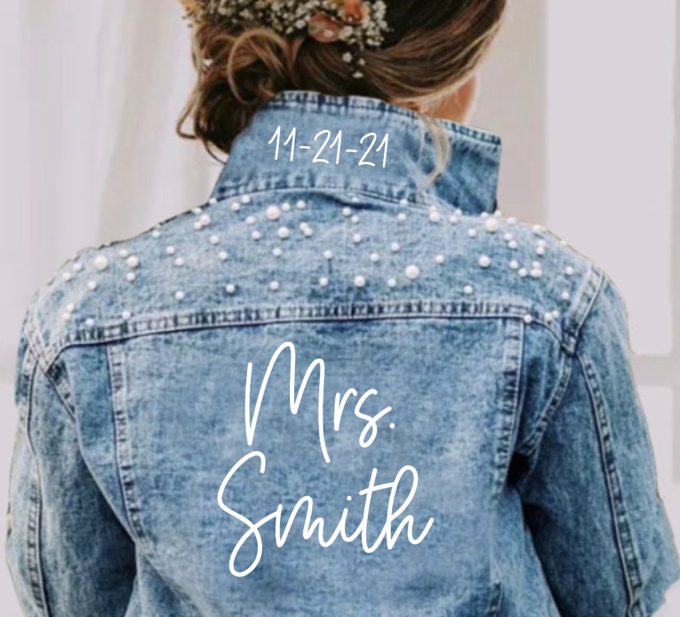 Bride Gift Pearl Jean Jacket, Bride Jean Jacket, Mrs Denim Jacket, Personalized Jean Jacket, Bride Jacket, Bridal Gift, Bridal Jean Jacket