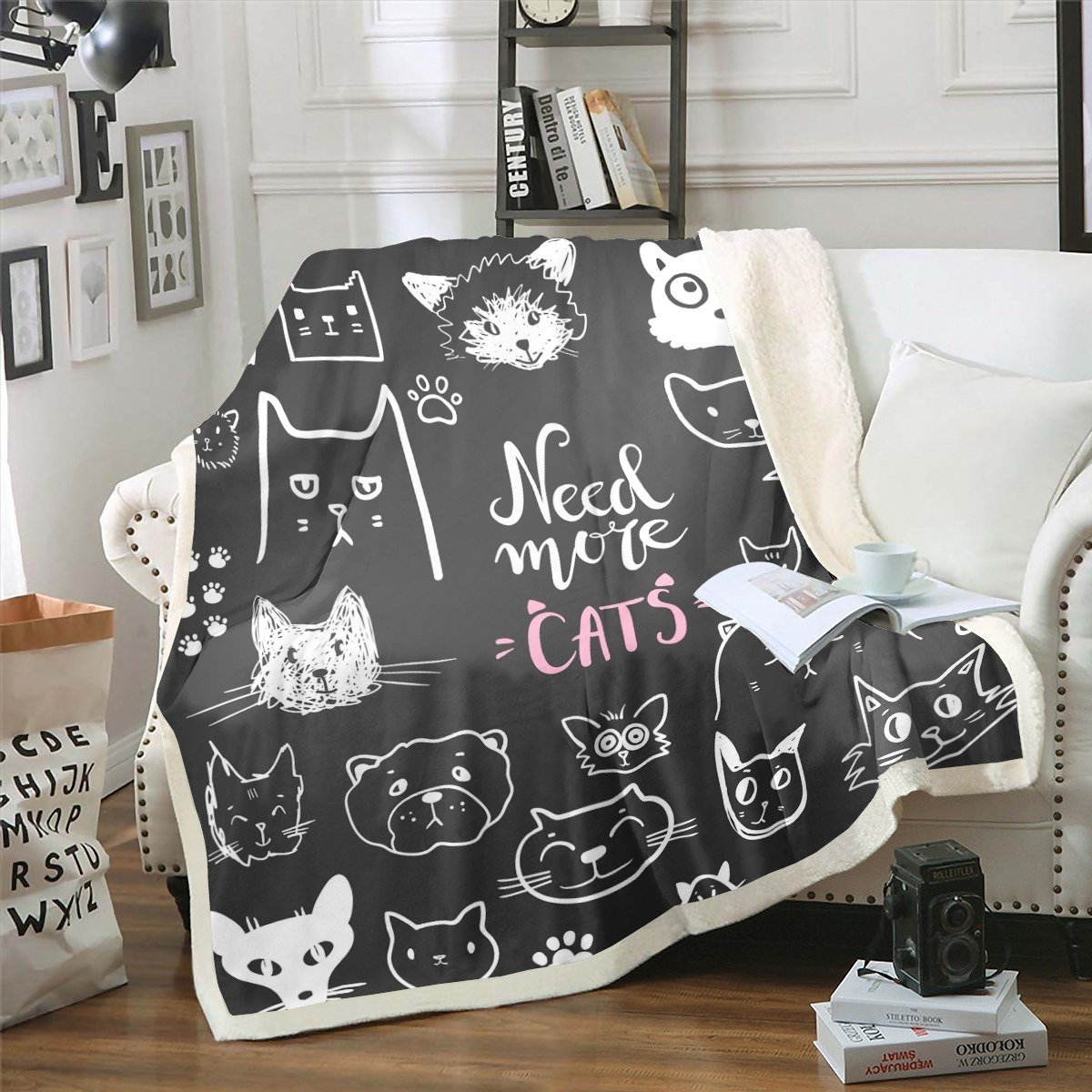 Cute Cat Sherpa Blanket Cartoon Kitten Print Throw Blanket Pet Cats Pattern Fleece Blanket for Couch Bed Sofa Women Room Decor Lightweight Cat Lover’s Gift Fuzzy Blanket