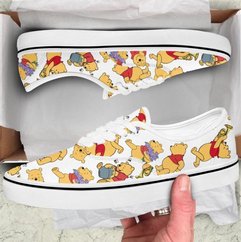 Winnie The Pooh 5 Lace Up Shoes