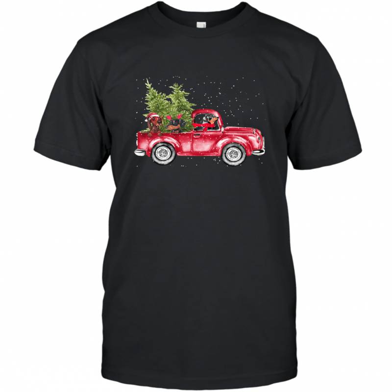 Dachshunds drive Christmas Car in Snow Vintage Dog Lover Pets Puppy T-Shirt