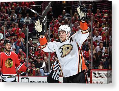 3 Anaheim Ducks V Chicago Blackhawks Bill Smith Canvas Print