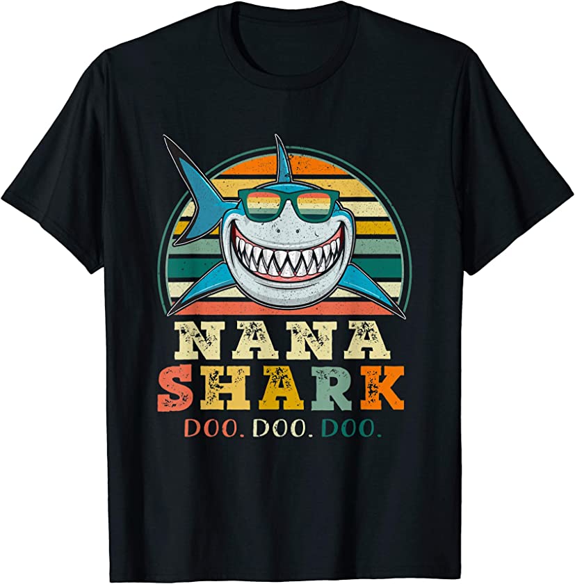 Vintage Nana Shark Doo Doo Gift For Grandma Wife Mom Women T-Shirt