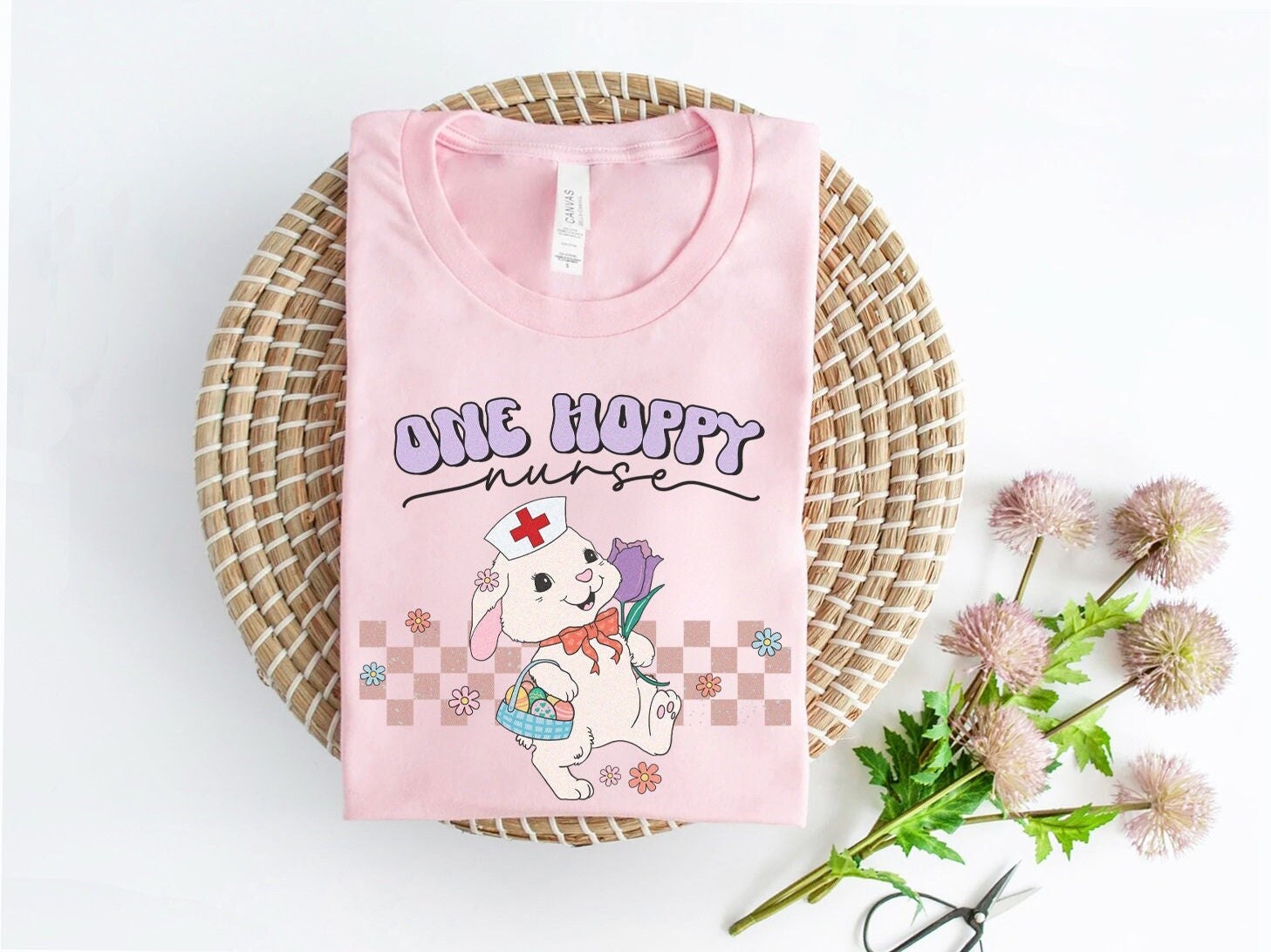 Nurse Easter Shirt – Hoppy Nurse Rn Easter TShirt – Cute Retro Bunny Spring T-Shirt, School Nurse Tee, Pediatric Peds Picu Nicu Nursing Gift