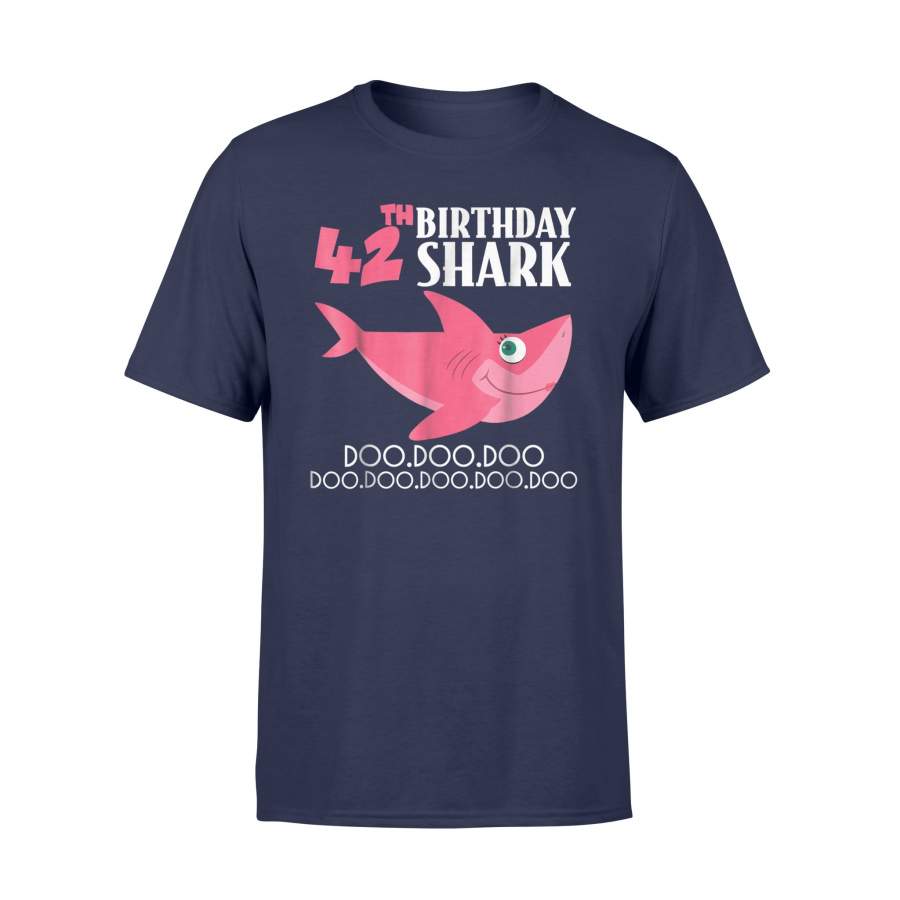 42th Birthday Shark Doo Doo 1976 Mommy Shark For Women T-shirt