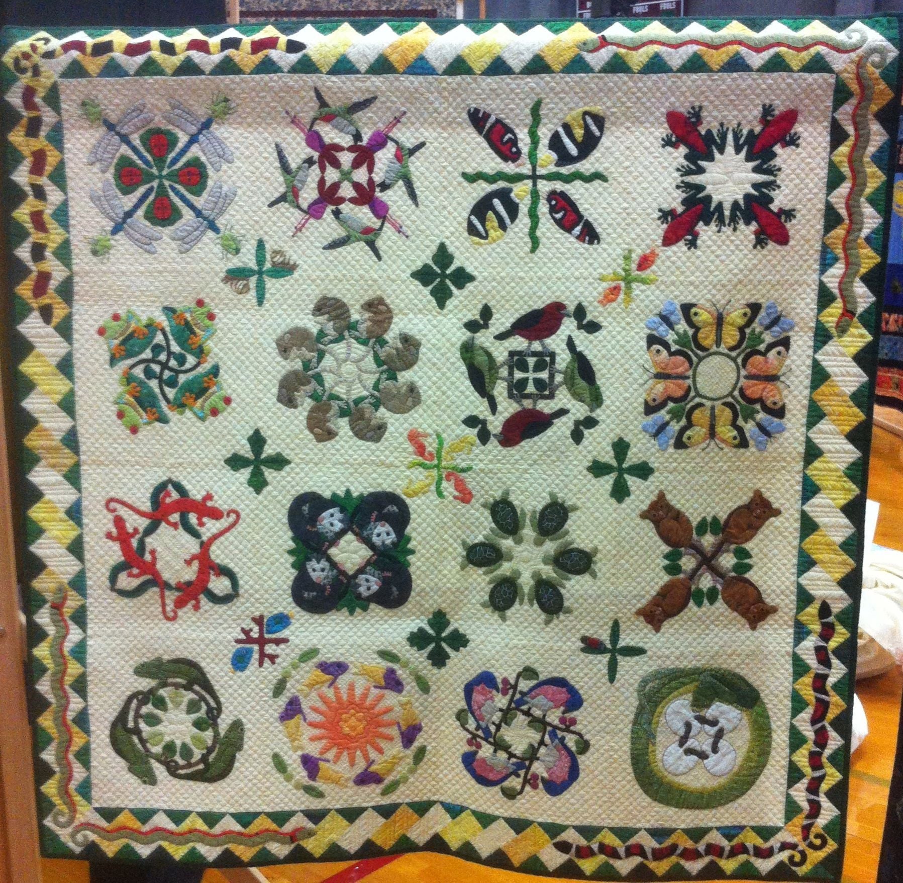 Animal Circle Quilt Tueay