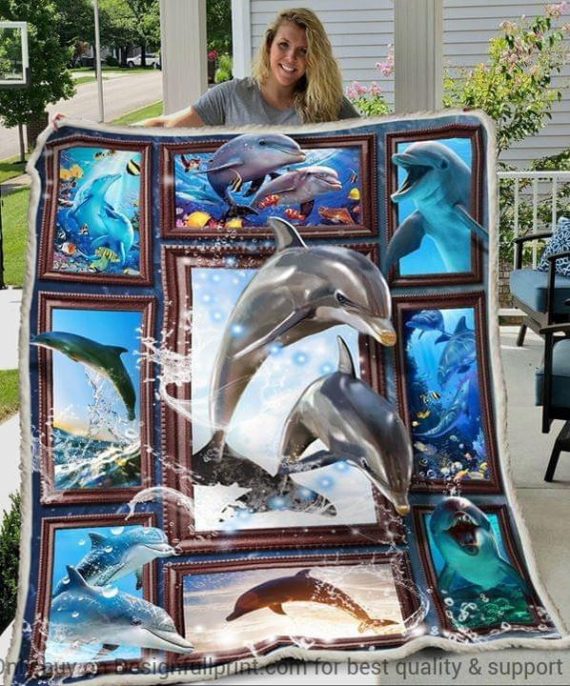 Dolphin In Blue Ocean Sherpa Blanket And Quilt Ln