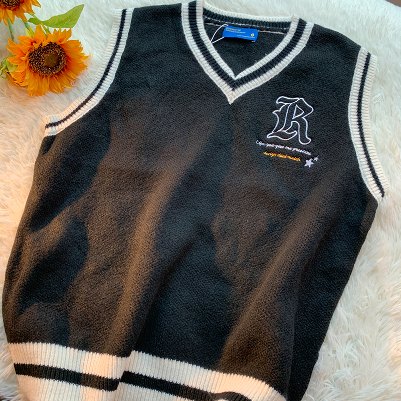 Sweater Sleeveless Vest Knit Oversized Embroidery Tops Letter Vintage Autumn Pullover Aesthetic Korean Streetwear Women Clothing alx