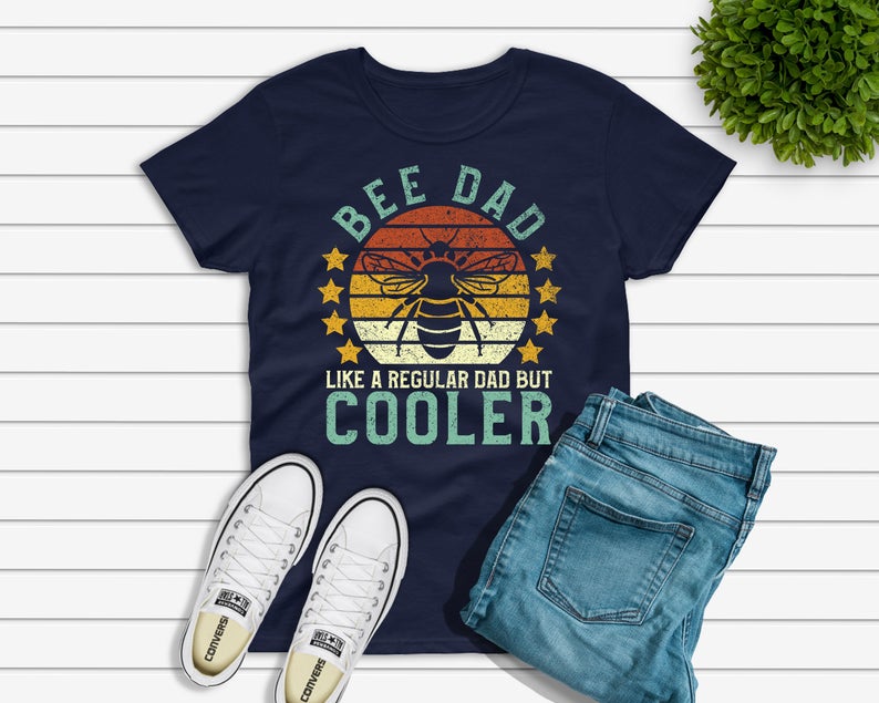 Bee Dad Shirt, Funny Vintage Beekeeping Father’s Day Gift, Honey Bee Keeper Graphic Tee T-shirt