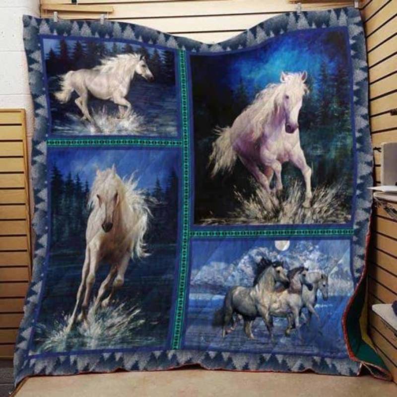 Horse D1202 85O31 Blanket