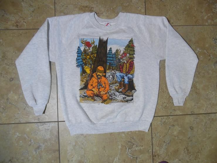 Vtg Deer Hunter Comique Chasse Dr Le Cartoon Ext Rieure Sc Ne Pull Gris Pull Usa Fait 46 48 50 50 Shirt